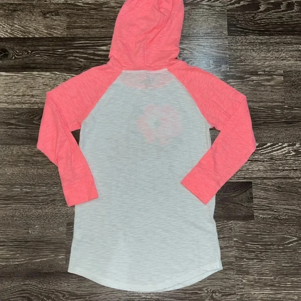 Oshkosh B'gosh size 8 peach and sparkly long-sleeve top - Picture 4 of 4